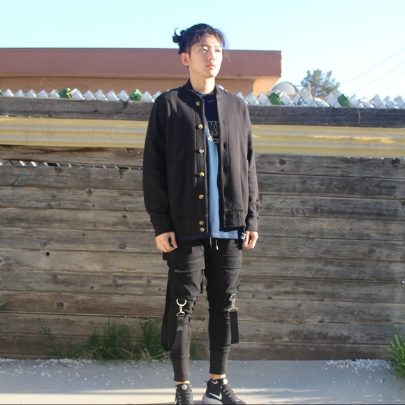 Spring Black Jacket - Picture 2 of 3